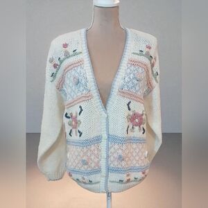 Huntington Ridge Handknit Womans Cardigan Sweater Medium Grandmacore Cottagecore